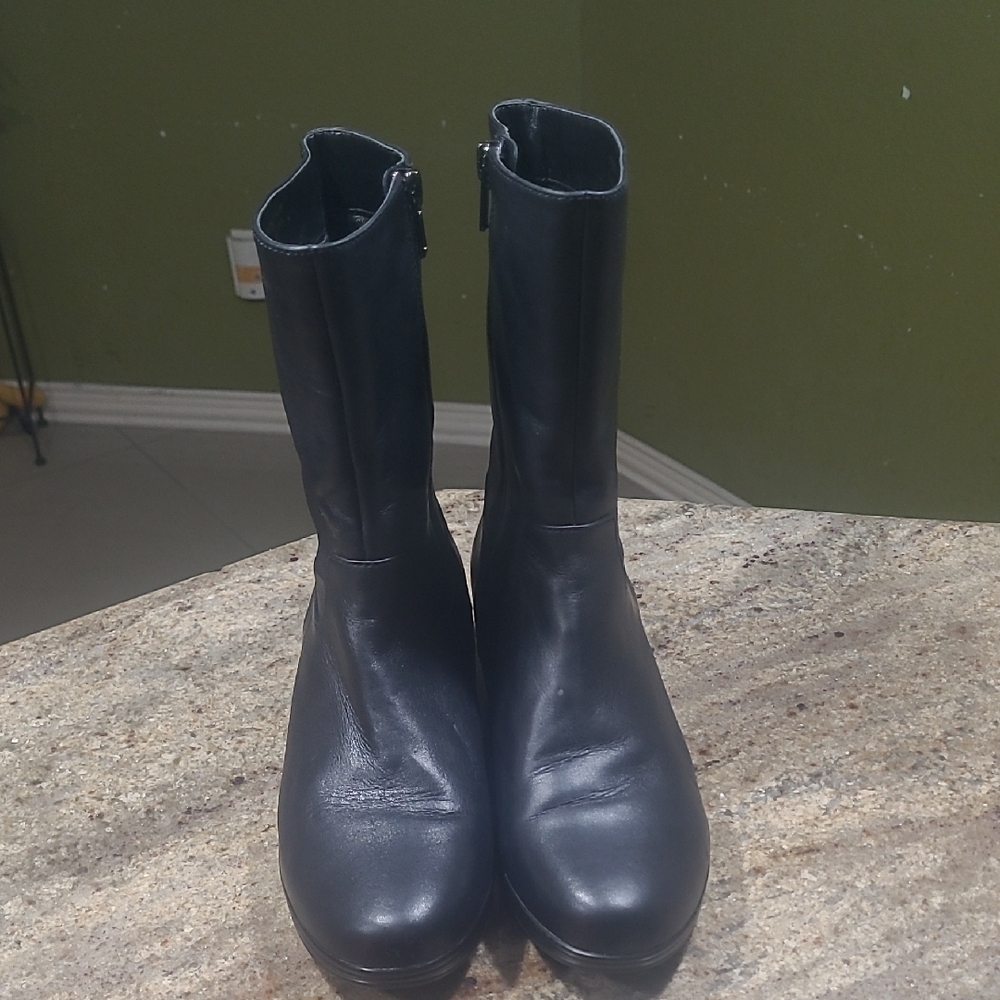 Cole Haan Ontario Black Leather Wedge Booties Size 5.5